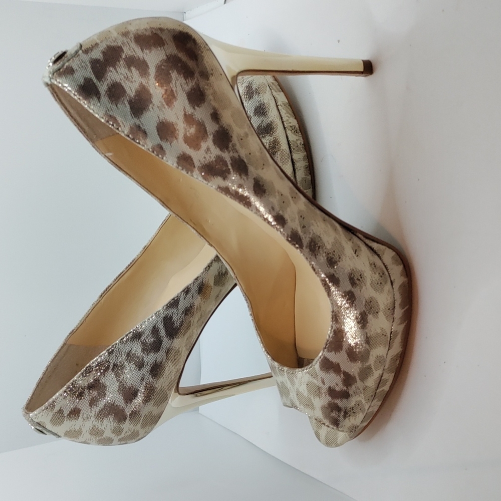 Gold and Cream Leopard Metallic Ivanka Trump Pumps Size 9 M